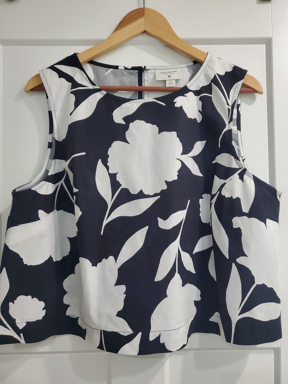 Kate Spade Classic Rose Shell Tank Top size XL